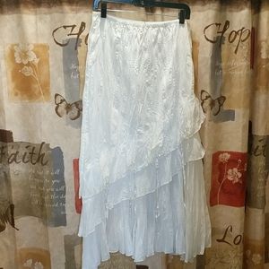 White crinkle ruffle skirt